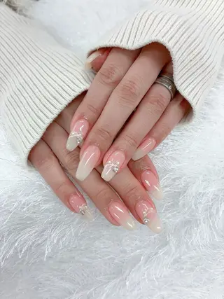 ネイル 佐藤 依娜のネイルデザイン