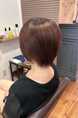ショート カラー 原田 歩実のヘアスタイル