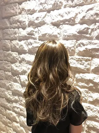 ロング フラミューム アカデミーのヘアスタイル