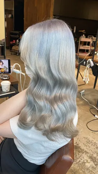 カラー 顔まわりの神様✨ 透明感カラー藤嶋秀幸のヘアスタイル