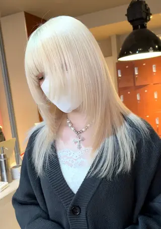 セミロング カラー 大阪ハイトーン /MYUUのヘアスタイル