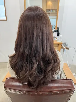 ロング 三島 有佳里のヘアスタイル