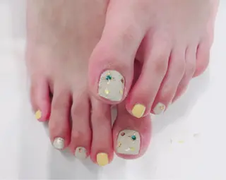 ネイル ビジューバイアクイユ ネイルズ　東中野店のネイルデザイン