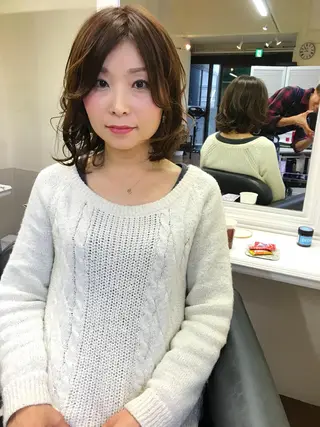 ミディアム カラー パーマ ヘアアレンジ 成松 勇治のヘアスタイル