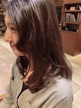 セミロング ムトウ リンカのヘアスタイル