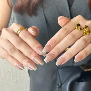 ネイル Elegancia. Hiromiのネイルデザイン