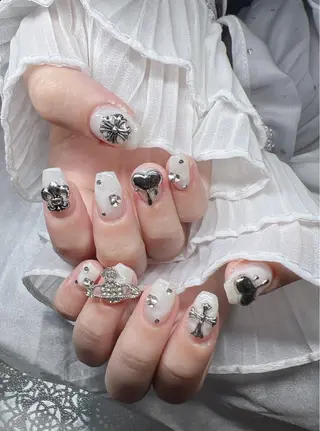 ネイル Lee Nailsのネイルデザイン