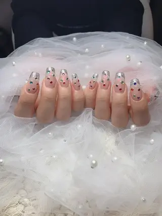 ネイル uu ネイルサロン関内🌼のネイルデザイン