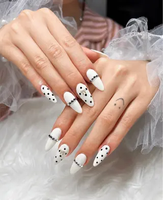 ネイル Mira Nail Studioのネイルデザイン