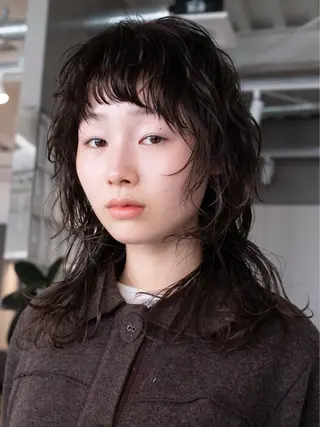 ロング レディース／メンズ パーマ特化／内山遥斗のヘアスタイル