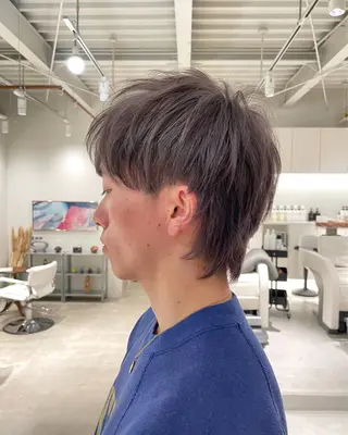 ショート カラー 安西 香利奈のヘアスタイル