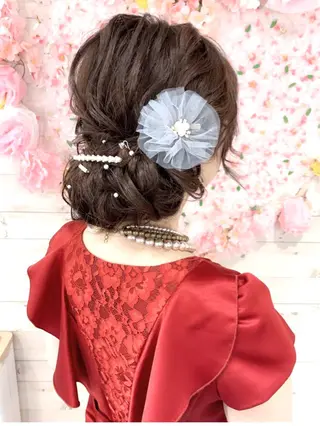 セミロング ヘアアレンジ ヘアメイク エンカレッジのヘアスタイル
