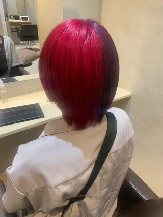 ショート レイヤーカット🖤 SAYAのヘアスタイル