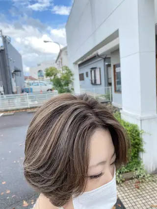 カラー SALOWIN栄 高須大貴のヘアスタイル