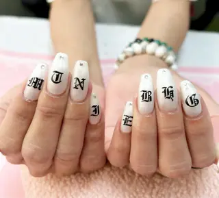 ネイル ＧＬAD グラットのネイルデザイン