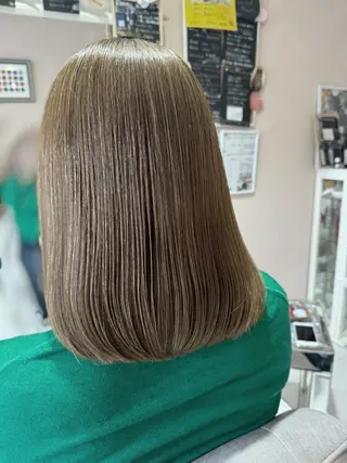 ミディアム 磯部 彩のヘアスタイル