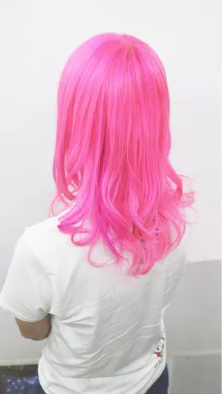 ミディアム カラー 今泉 周のヘアスタイル