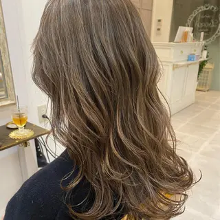 ミディアム カラー モテ前髪 タゴメ シンヤのヘアスタイル