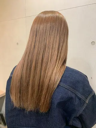 セミロング おせ ちさとのヘアスタイル