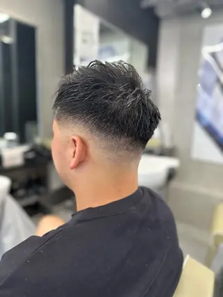 ショート 【床屋💈No.1】 ドラゴン🐉のヘアスタイル