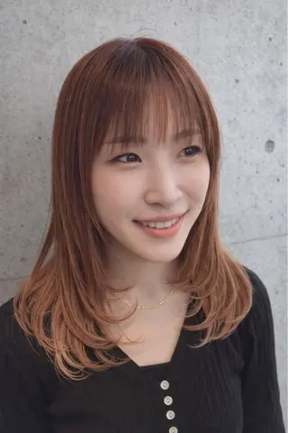 セミロング カラー terra✂️ 佐伯 尚哉のヘアスタイル