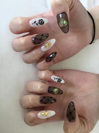 ネイル 💎🐰 saki. m 🐰💎のネイルデザイン