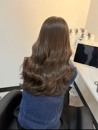 カラー 韓国風レイヤーカラー ライムのヘアスタイル