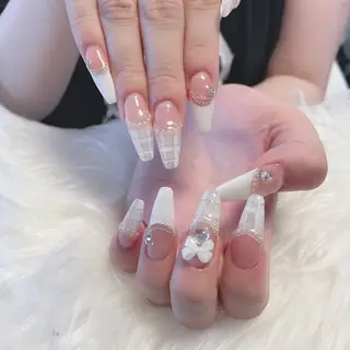 ネイル D-BEAUTY Nailsalonのネイルデザイン