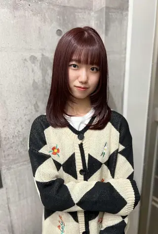 セミロング _WHITE+ 南海難波店のヘアスタイル