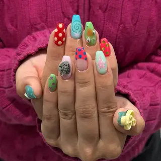 ネイル IROHA NAIL Kurumi🪽🫧のネイルデザイン
