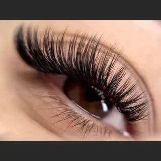 マツエク・マツパ COCO EYELASHアキのマツエク・マツパデザイン