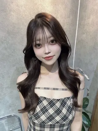 ロング カラー 銀座レイヤーカット ×シースルー前髪のヘアスタイル