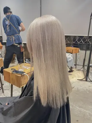 セミロング カラー 似合わせベージュ 🍯ayumi🍯のヘアスタイル