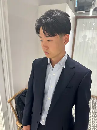 ショート メンズ 俵 知広のヘアスタイル