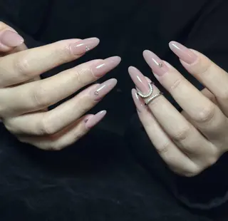 ネイル エリ🫧 nail池袋東口のネイルデザイン
