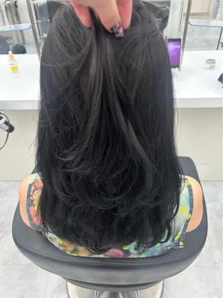 niina🖤 透明感×レイヤーのヘアスタイル