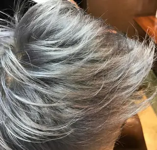 カラー メンズ タカクラ カズキのヘアスタイル