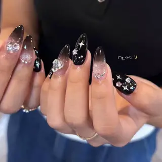 ネイル Luna Gladeのネイルデザイン