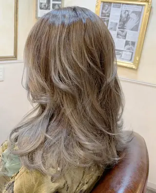 ミディアム カラー 古田 昂也のヘアスタイル