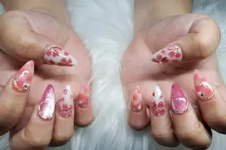 ネイル 小川 真里奈のネイルデザイン