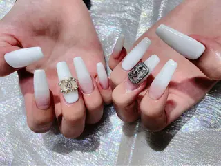 ネイル 美爪パラジェル導入店 Sunnilyのネイルデザイン