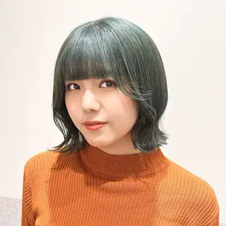 ミディアム カラー 🩵ブリーチカラー 🐈MIORI🩵のヘアスタイル