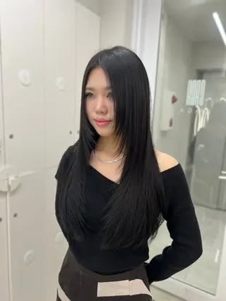 ロング GAGA AMIKAのヘアスタイル