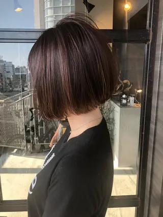 ミディアム 俵 知広のヘアスタイル