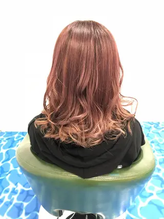 ミディアム CoCooN Hiromiのヘアスタイル