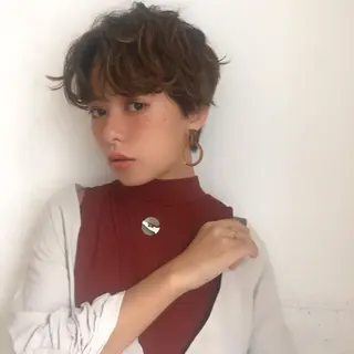 ショート 顔周りの垢抜けヘア 立山愛梨のヘアスタイル
