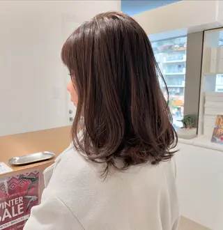 ミディアム 箱崎 凪沙のヘアスタイル