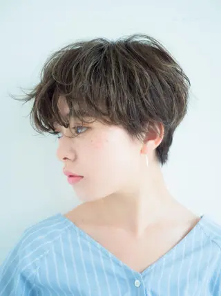 ショート カラー 水口 英里のヘアスタイル
