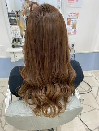 ロング カラー やない ともみのヘアスタイル