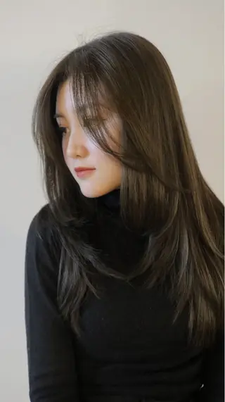 ロング ウシロダ メグミ /ボブ/透明感カラーのヘアスタイル